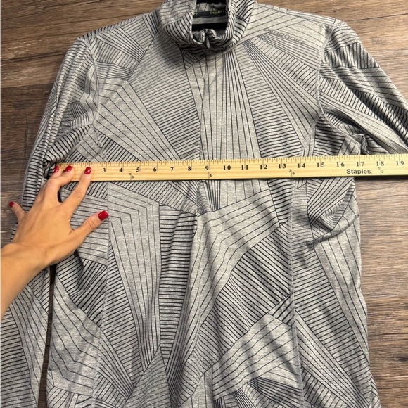 Brooks Black and Gray Patterned Quarter Zip Long Sleeve Running Top - Picture 2 of 5